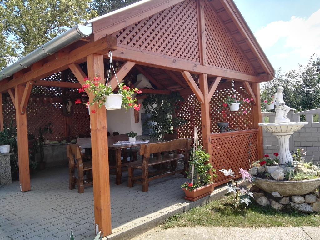 Agave Apartman Sárvár Екстериор снимка