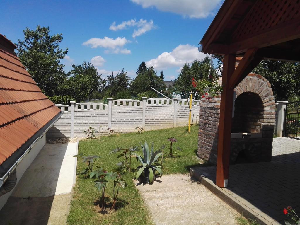 Agave Apartman Sárvár Екстериор снимка